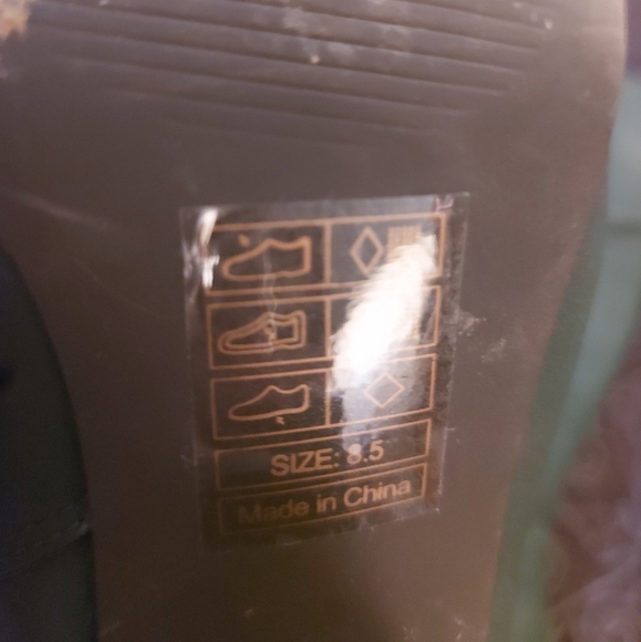 B.A.I.T Penny Road style vegan green floral boots - Picture 5 of 5